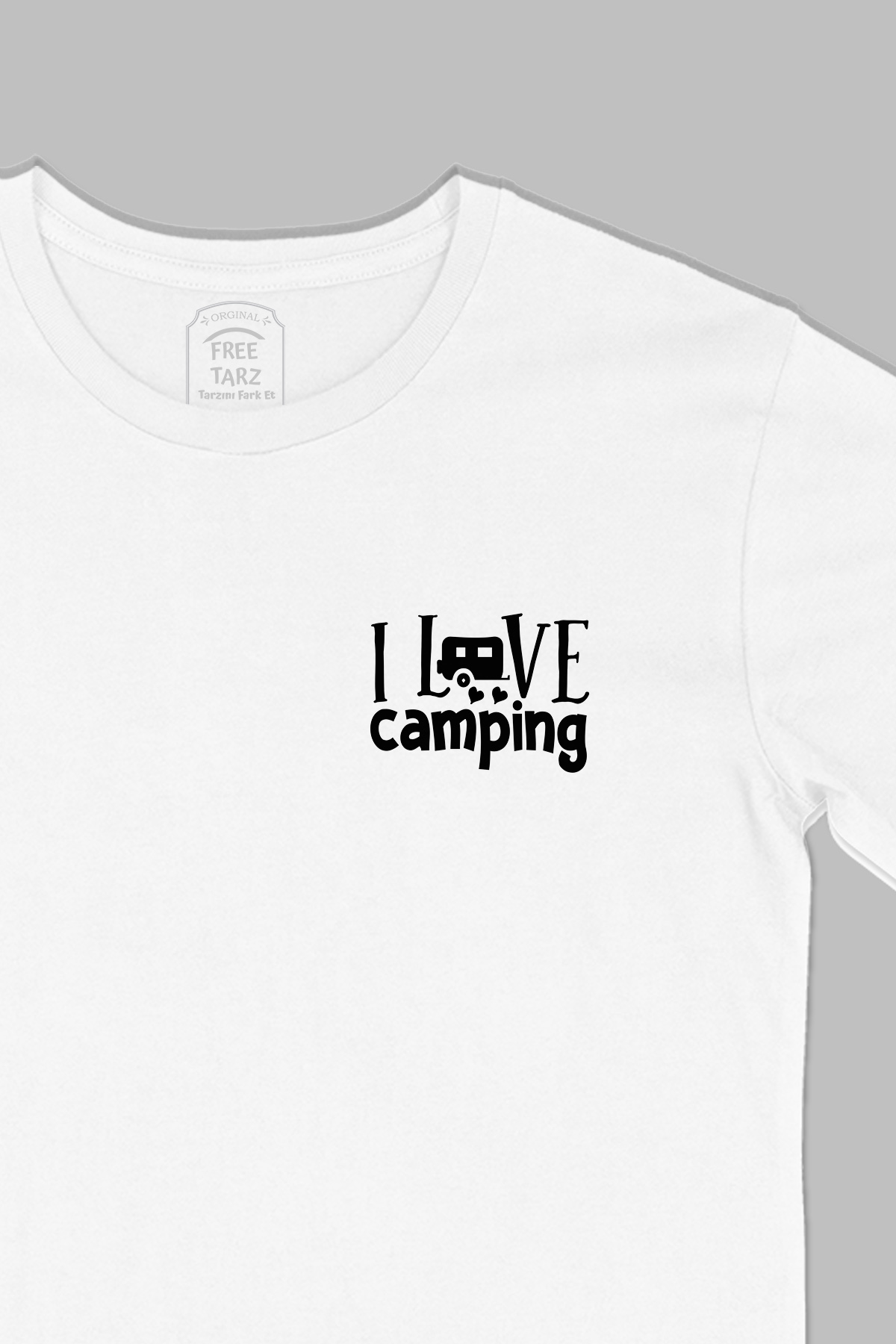 I Love Camping Kamp Baskılı Cep Tasarım Beyaz Tişört I Love Camping Kamp Baskılı Cep Tasarım Beyaz Tişört - Ücretsiz Kargo