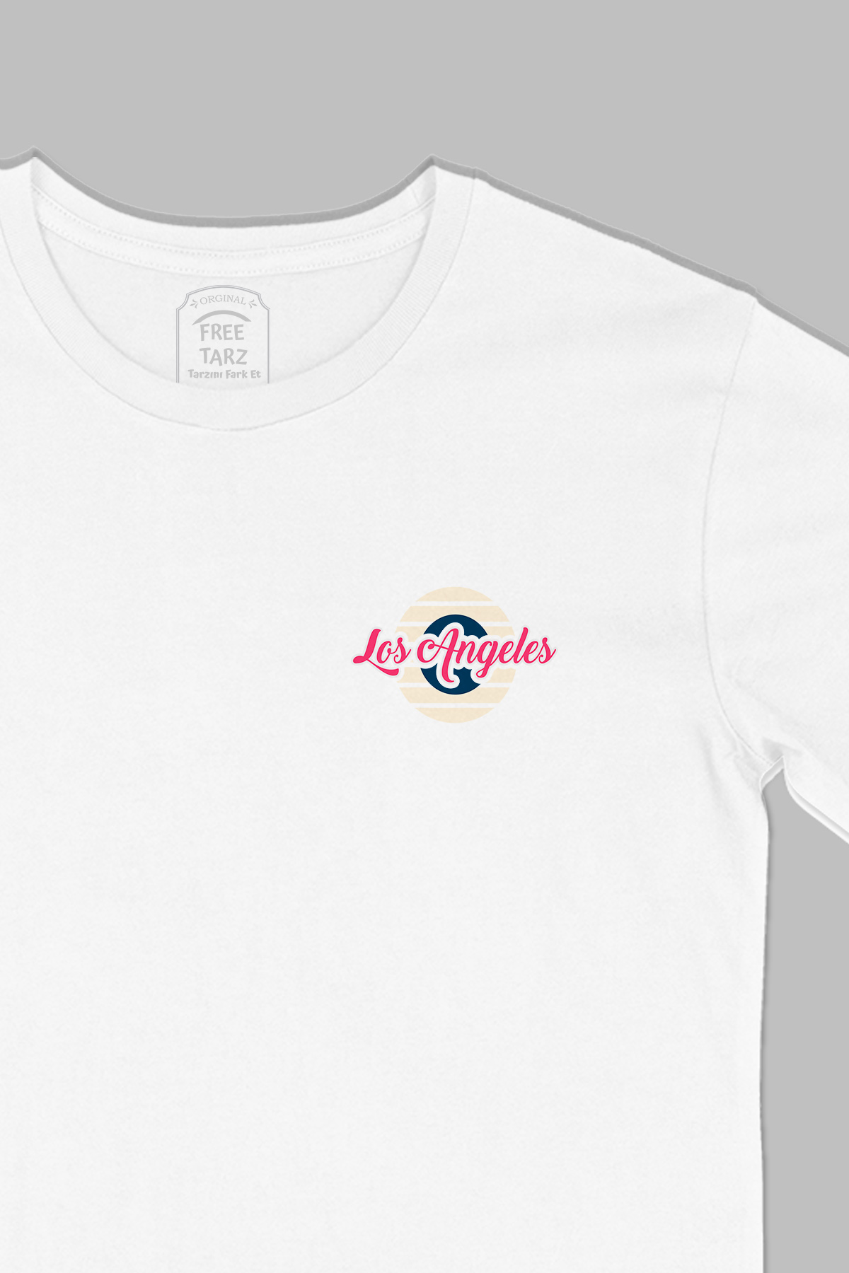 Los Angeles Logo Baskılı Cep Tasarım Beyaz Tişört Los Angeles Logo Baskılı Cep Tasarım Beyaz Tişört - Ücretsiz Kargo