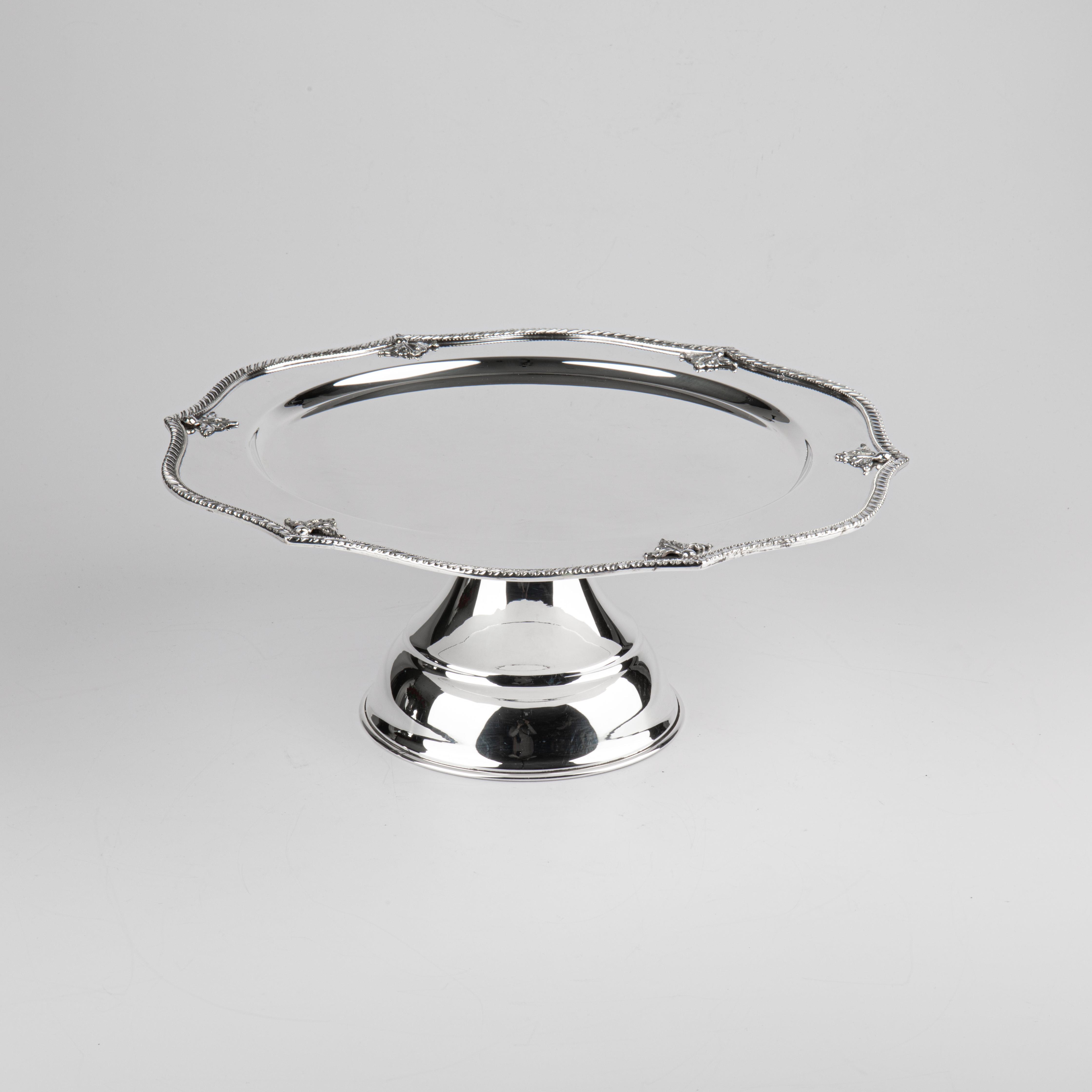 DECOR APLİKLİ AYAKLI PASTA SERVİS