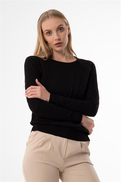 SIFIR YAKA KOLU DESENLİ SİYAH BASİC BAYAN KAZAK