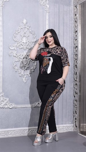 Güllü Crystal Taşlı Takım - SİYAH