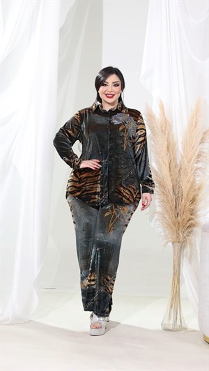 Gümüş Güllü Kadife Crystal Taşlı Gömlekli Takım - GRİ