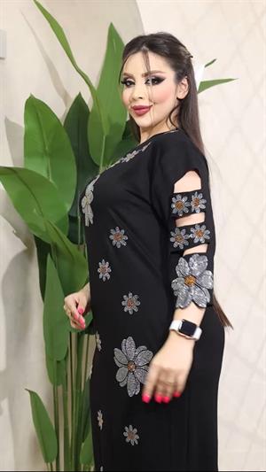 Papatyalı Kolları Açık Crystal Taşlı Elbise - SİYAH