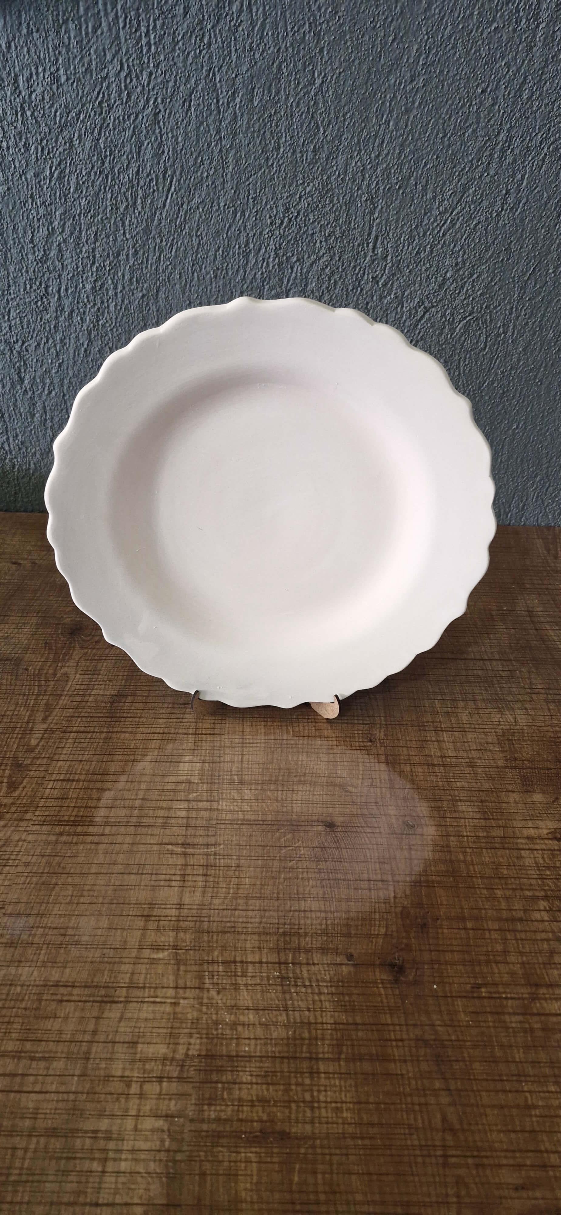 TrenducuzlukMertaban Rölyefli Tabak Biskuvi 25cm KütahyaseramikMertaban Rölyefli Tabak Biskuvi 25cm 