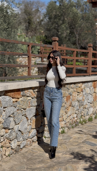 Aleysia Lightblue Çapraz Taşlı Lightblue Yıkama Jean