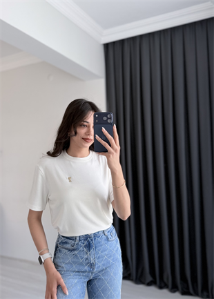 Amia Bisiklet Yaka Kısa Kollu Beyaz Tshirt