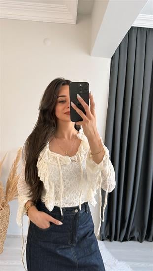 Braga Ön Kısmı Volanlı Dantel Bluz Beyaz