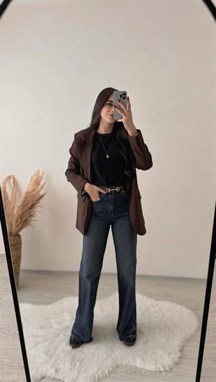 Delgado Koyu Mavi Massi Kesik Paça Boyfit Jean