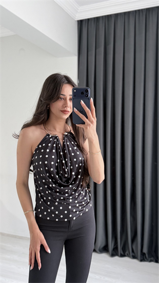 Guest Gold Aksesuarlı Puantiye Desen Bluz Siyah 