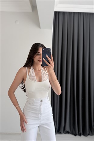 Kindy Beyaz Dantel Detaylı Bodysuit