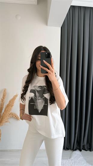 Laura Baskılı Pamuklu  Basic Tshirt Beyaz