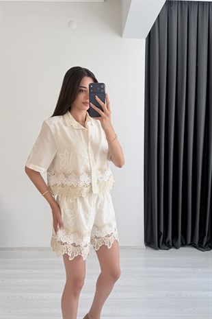 Lose Premium Seri Bej İpek Dantel Detaylı Şort Bluz Takım