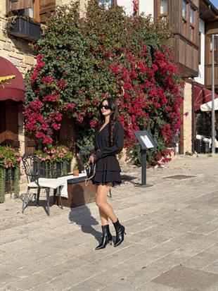 Lover Kolları Ve Etek Ucu Dantel Detaylı Kemeri Tokalı Siyah Elbise
