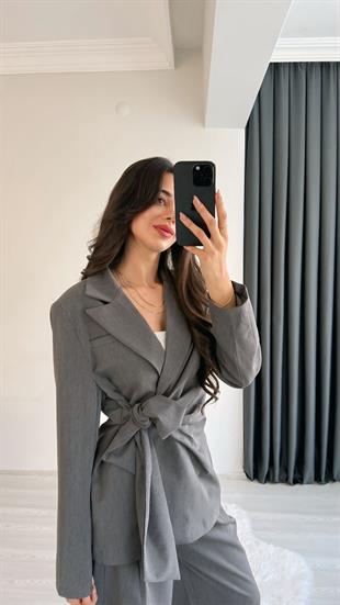 Minella Önü Bağlamalı Vatkalı Blazer Ceket 