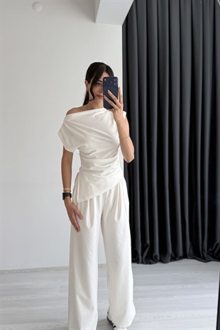 Oriana Beyaz Büzgülü Premium Takım