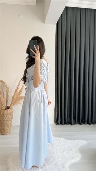 Oxana Çiçek İşlemeli Omuz Büzgülü Elbise Mavi
