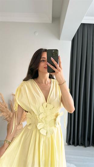 Oxana Çiçek İşlemeli Omuz Büzgülü Elbise Sarı