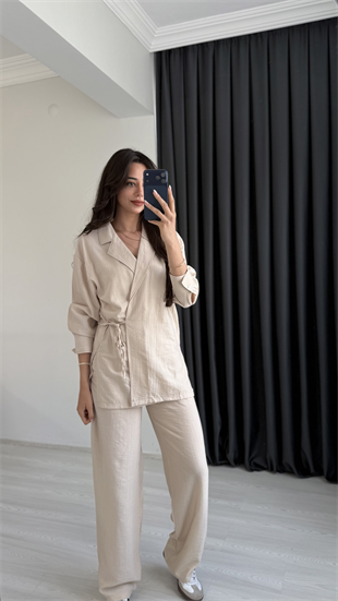 Polina Kruvaze Yaka İp Bağlamalı Ceket Ve Pantalon Takım Bej