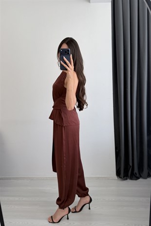 Rivel Gold Aksesuar Detaylı Bluz Pantolon Takım Kahve 