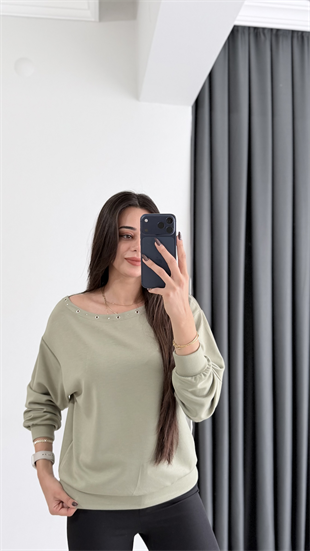 Rosa Oysh Kuşgözü Detaylı Kayık Yaka Bluz Yeşil