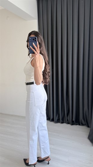 Sisley Beyaz Kemerli Yüksek Bel Jean