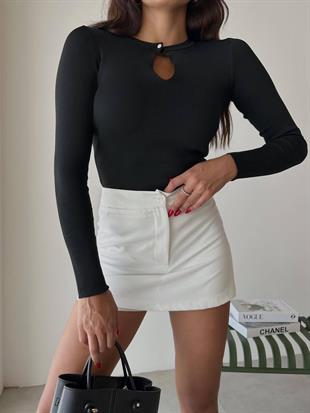 Siyah Taş Detaylı Triko Kazak