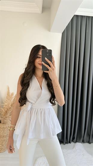True Eteği Valonlu Beli Kuşaklı Kruvaze Poplin Bluz Beyaz