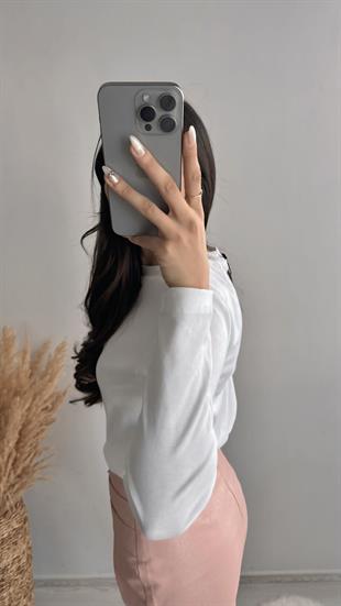 Vera Beyaz Basic Uzun Kol Marka Model İnce Sweat
