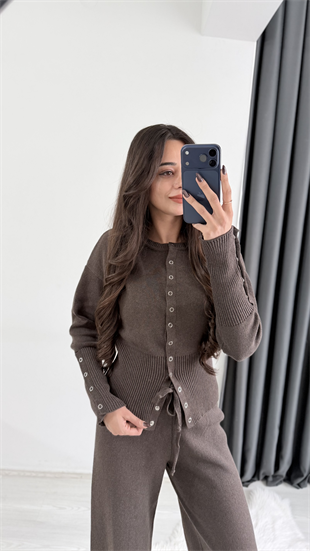 Welma Kahve Çıtçıt Düğmeli Triko Takım