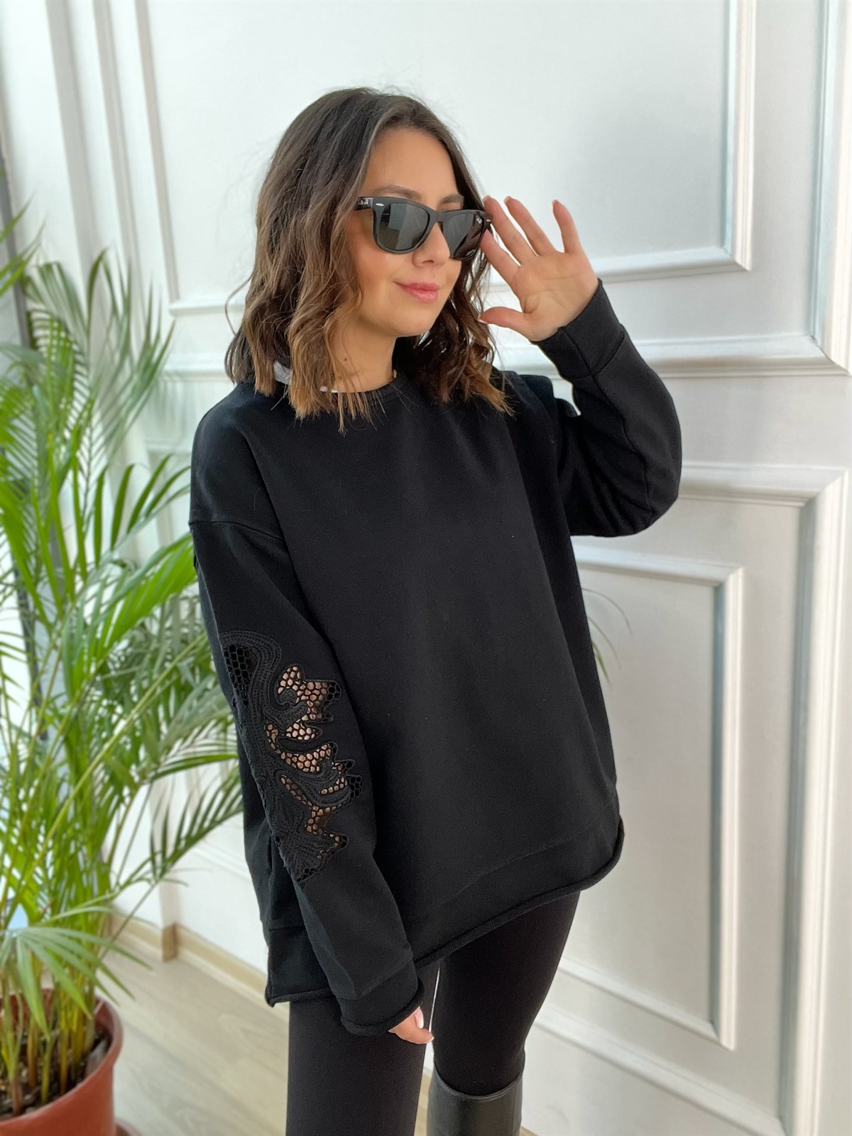Kolları İşleme Detaylı Sweat