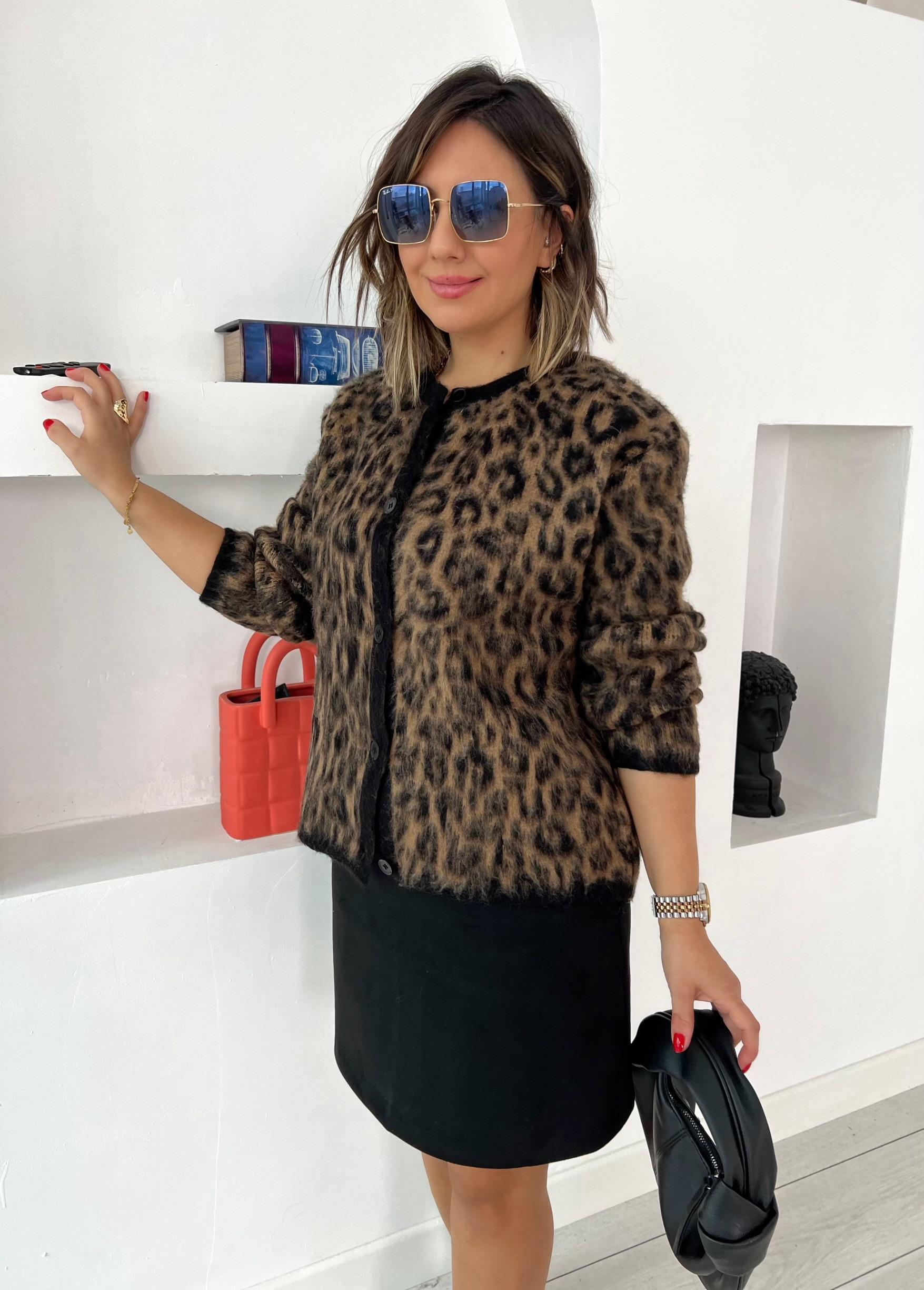 Leopar Desenli Yumoş Hırka