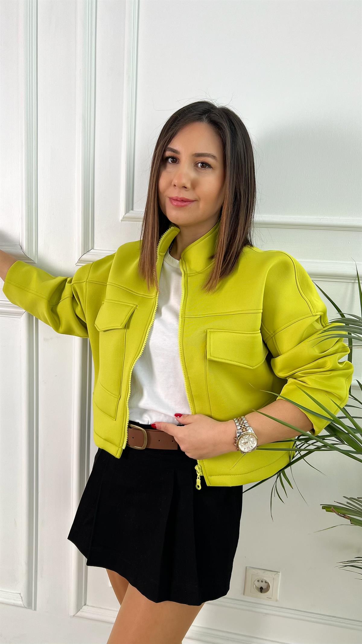 Yeşil Büyük Cepli Fermuarlı Ceket
