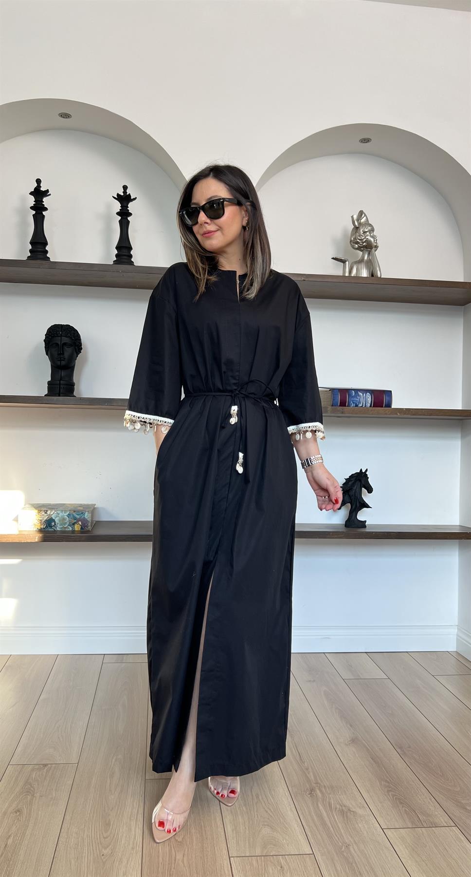 Boncuk Detaylı Siyah Poplin Elbise