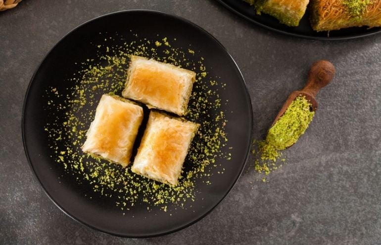 yas-ve-kuru-baklava-arasindaki-fark-nedir