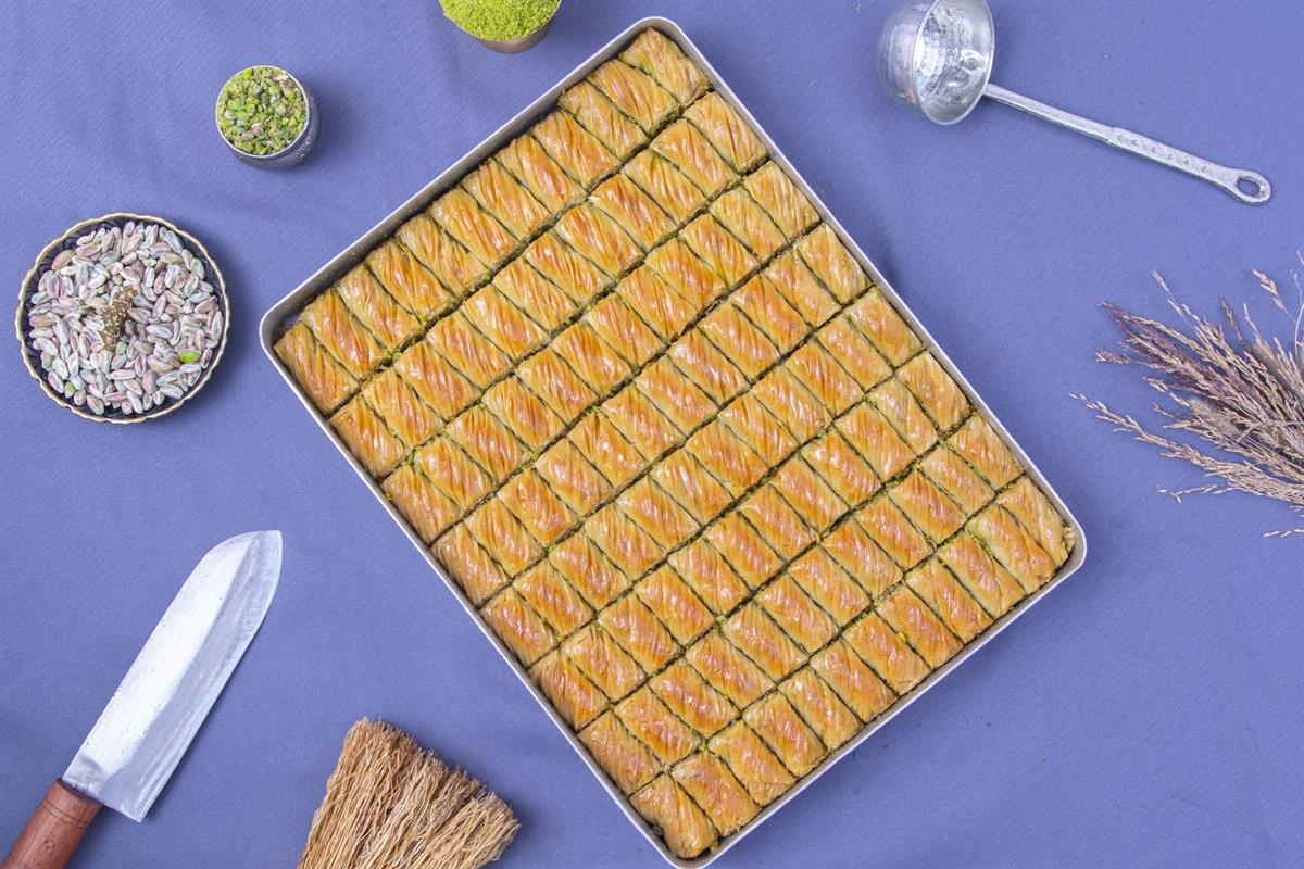 FISTIKLI KIVRIM BAKLAVA TEPSİ