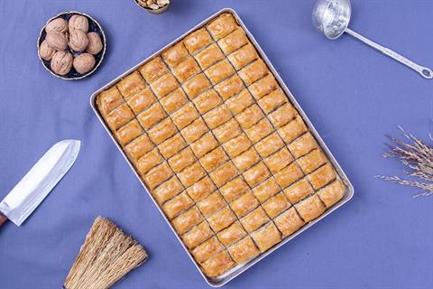 CEVİZLİ BAKLAVA TEPSİ 