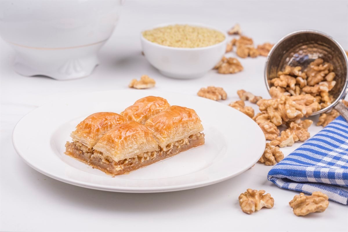 Baklava with Walnut