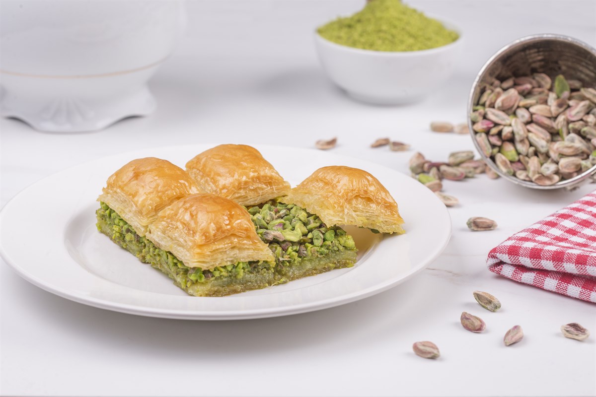 kuru baklava fıstık kaliteli tereyağ ve usta ellerin hüneri hacı