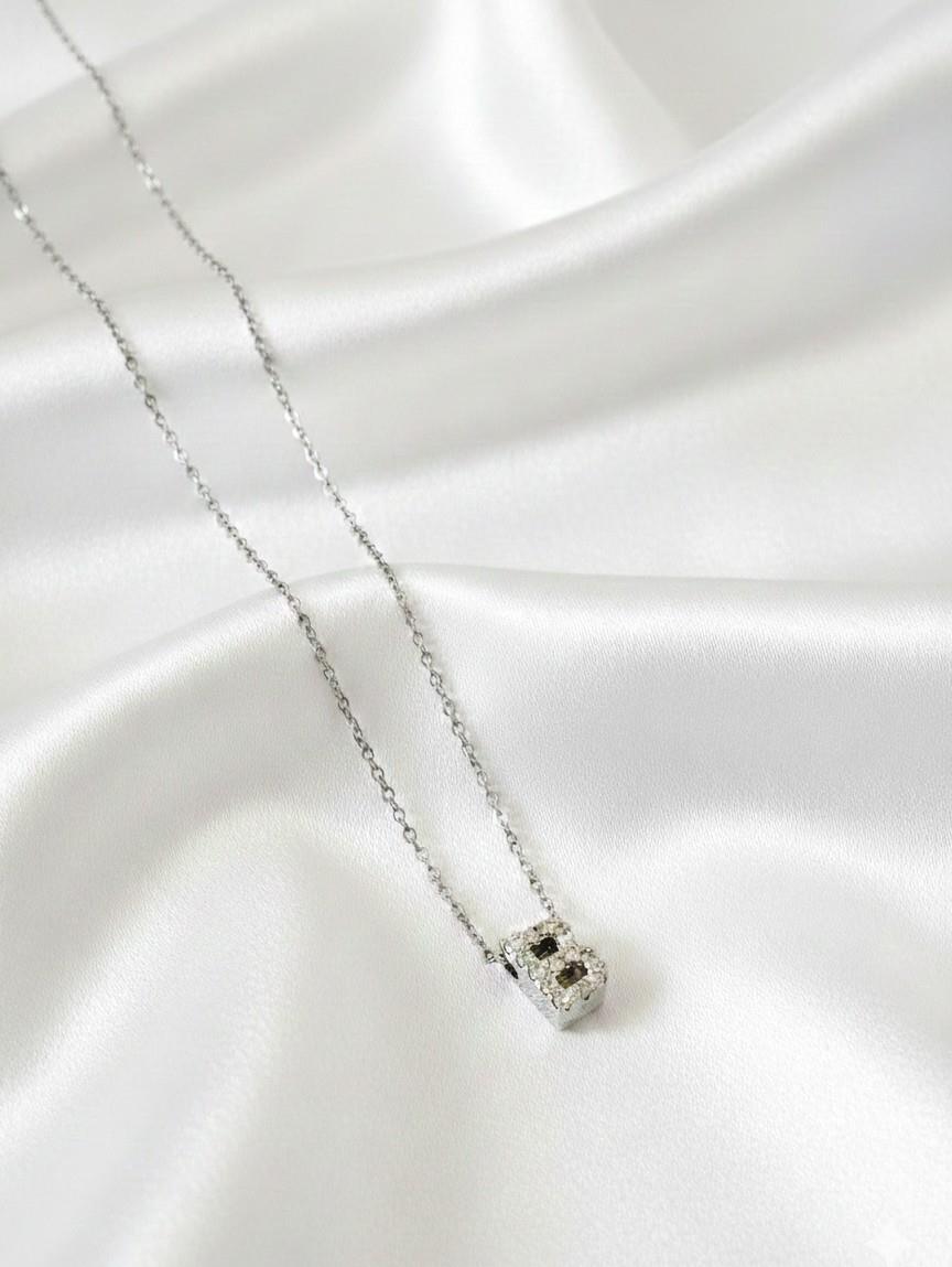 Minimal Zirkon Taşlı Silver Harf Kolye