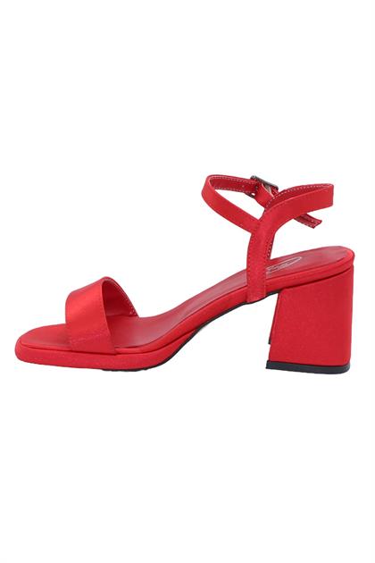 Bluefeet K045 Kırmızı Günlük 7 Cm Klasik Topuk Kadın Ayakkabı