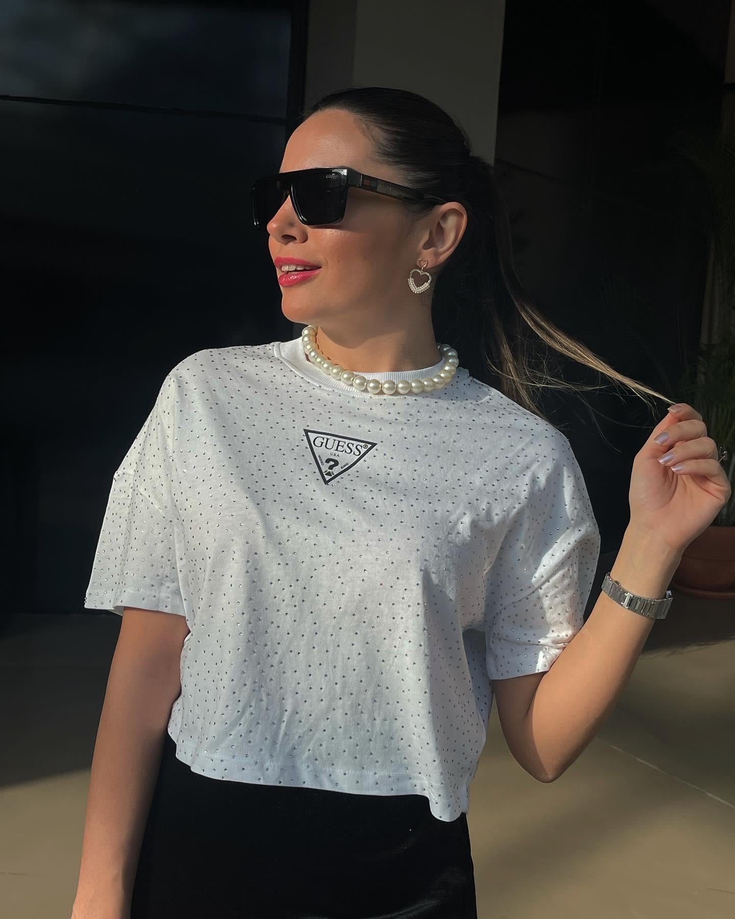 GUESS BEYAZ TAŞ BASKILI T-SHIRT