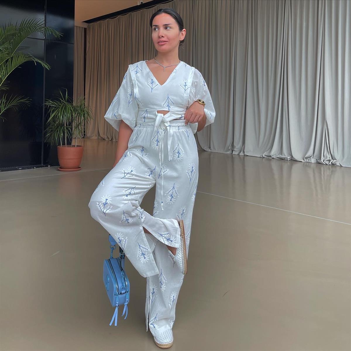 MAVİ NAKIŞLI CROP PANTOLON TAKIM