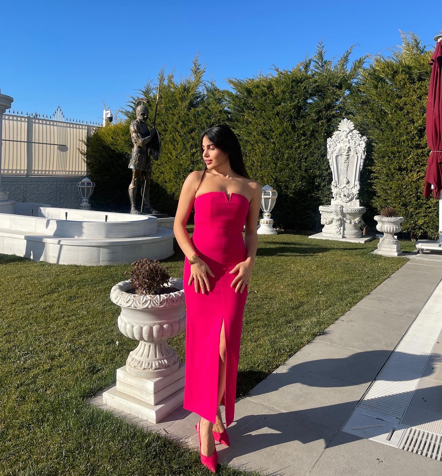 PEMBE STRAPLEZ ÖNDEN FERMUARLI ELBİSE