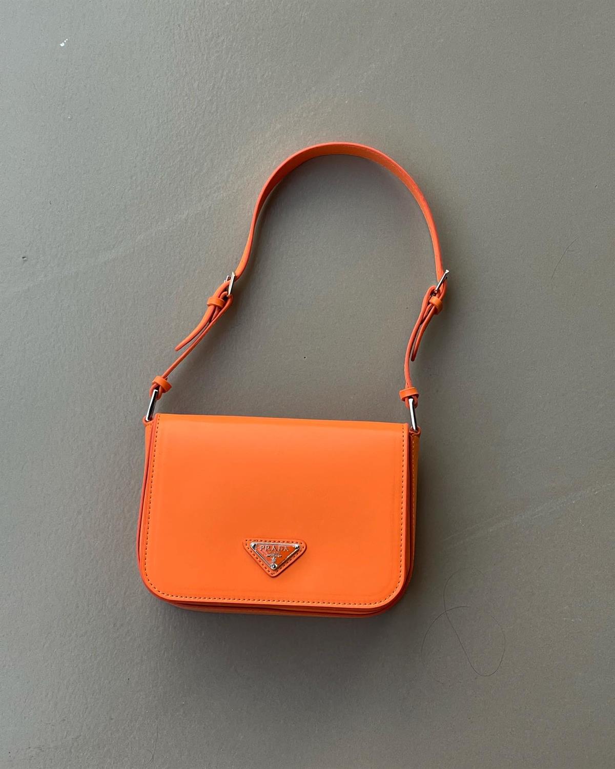 PRADA TURUNCU ÇANTA DD