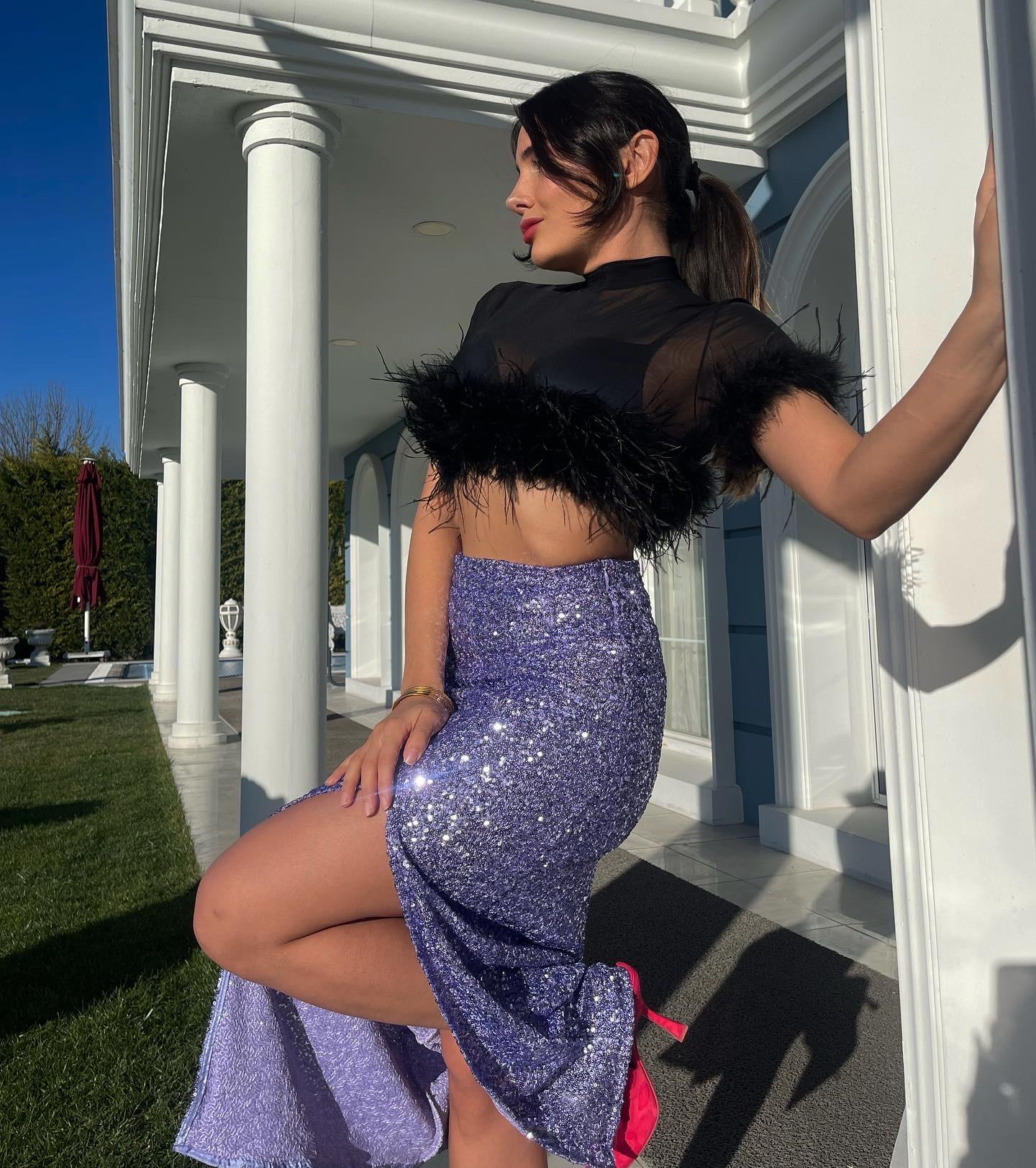 SİYAH TÜYLÜ TRANSPARAN CROP