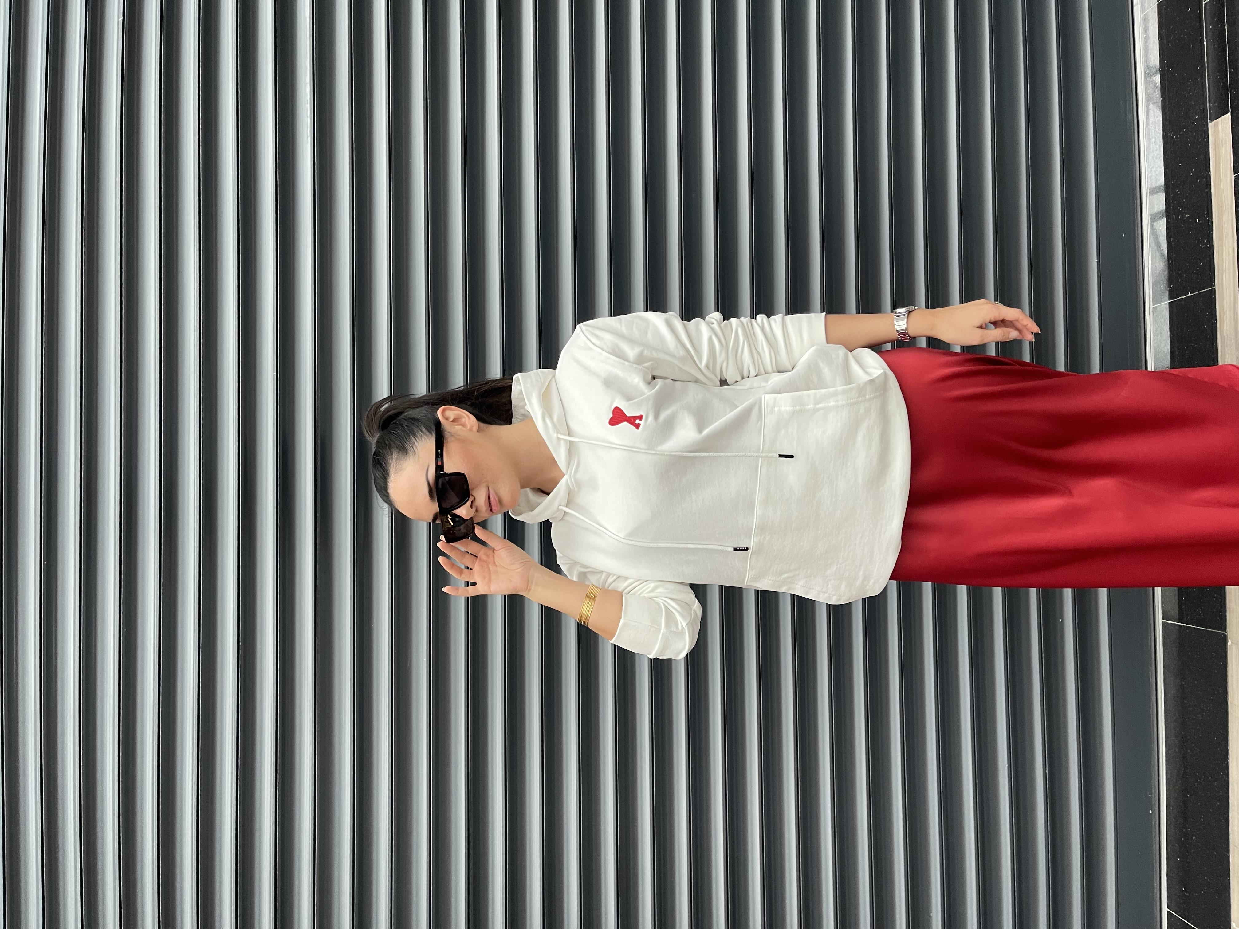 AMİ MARKA BEYAZ KAPÜŞONLU SWEATSHIRT