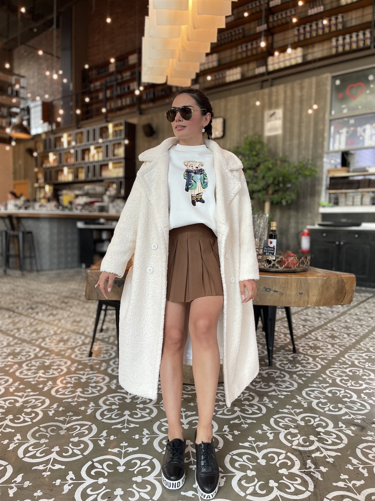 BEYAZ BASKILI SWEATSHIRT