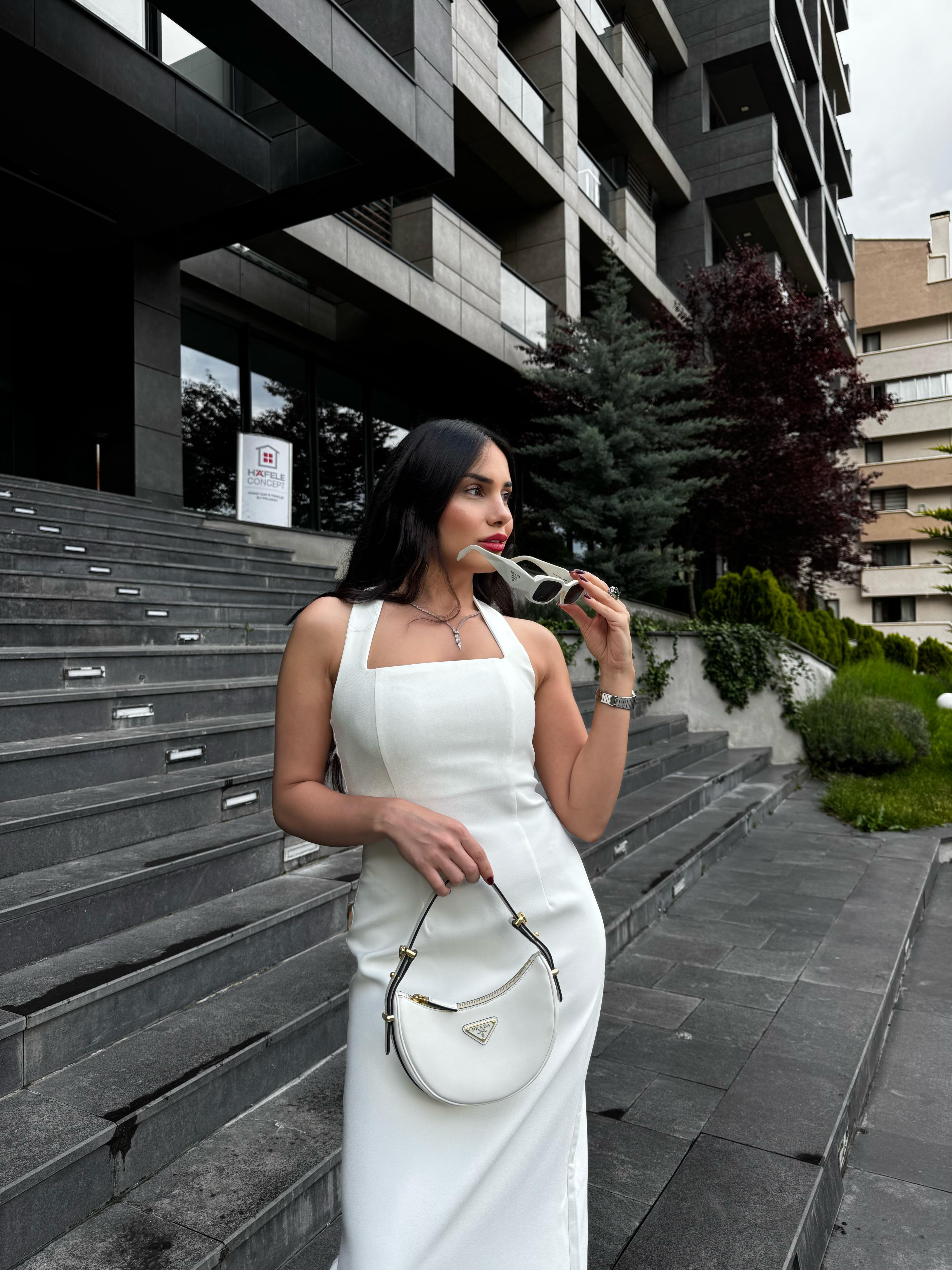 BOYUNDAN BAĞLAMALI MİDİ ELBİSE 