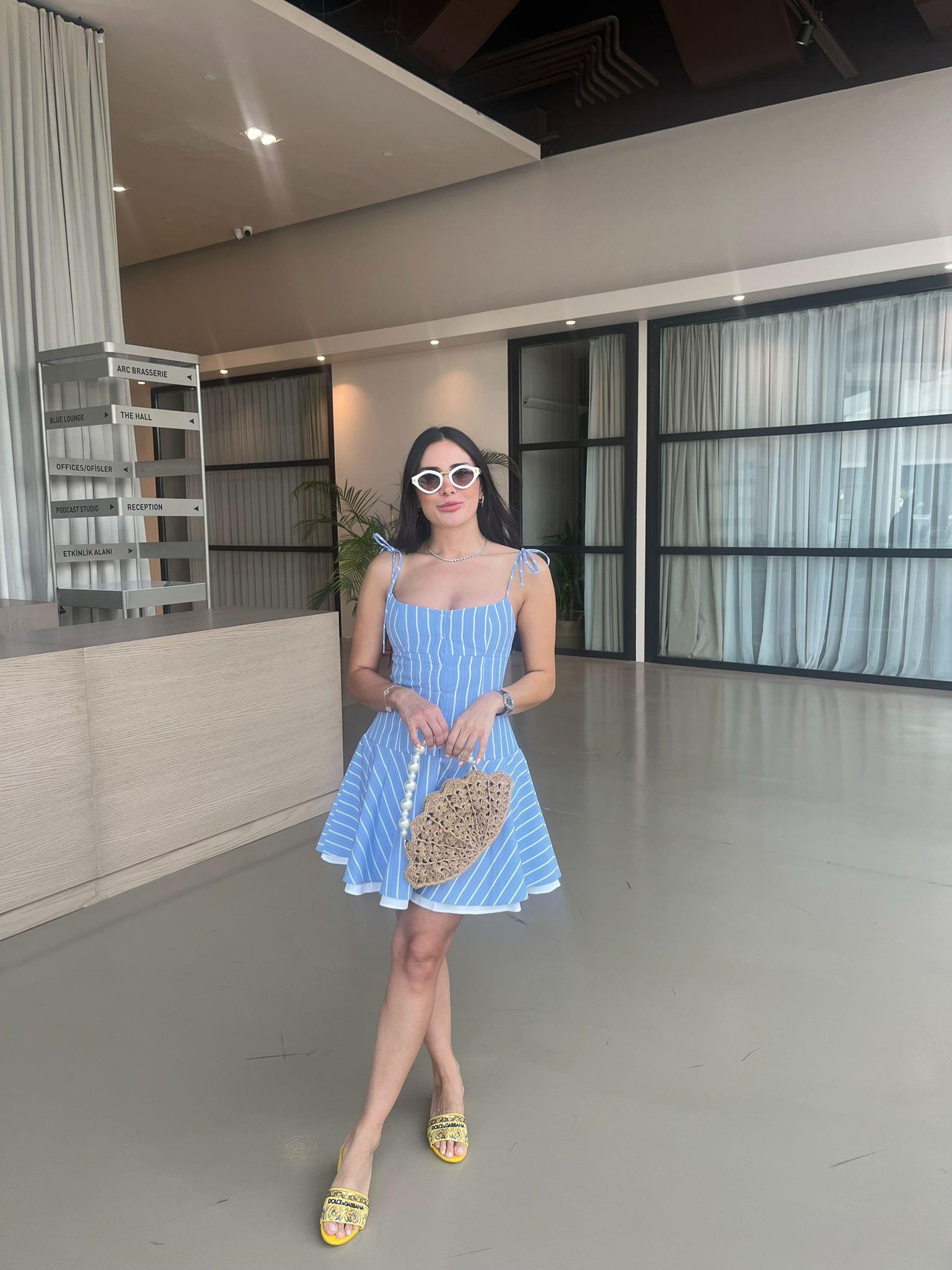 MAVİ ŞERİTLİ MİNİ ELBİSE 