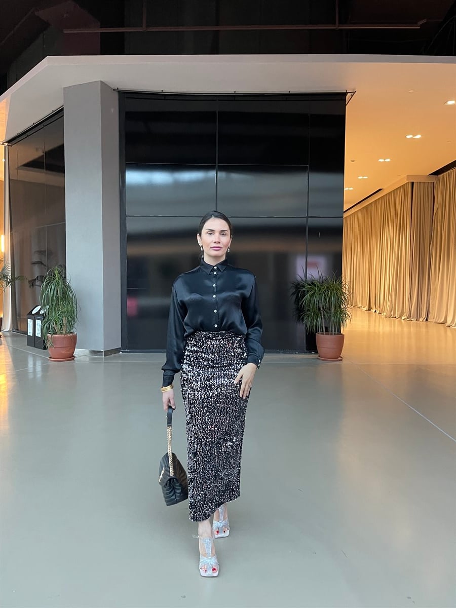 PAYETLİ SİYAH ETEK